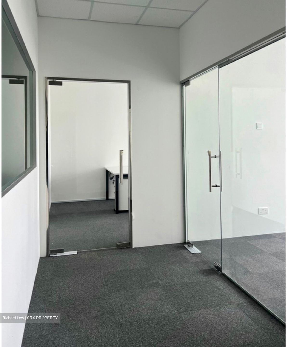 German Centre (D22), Office #411901141